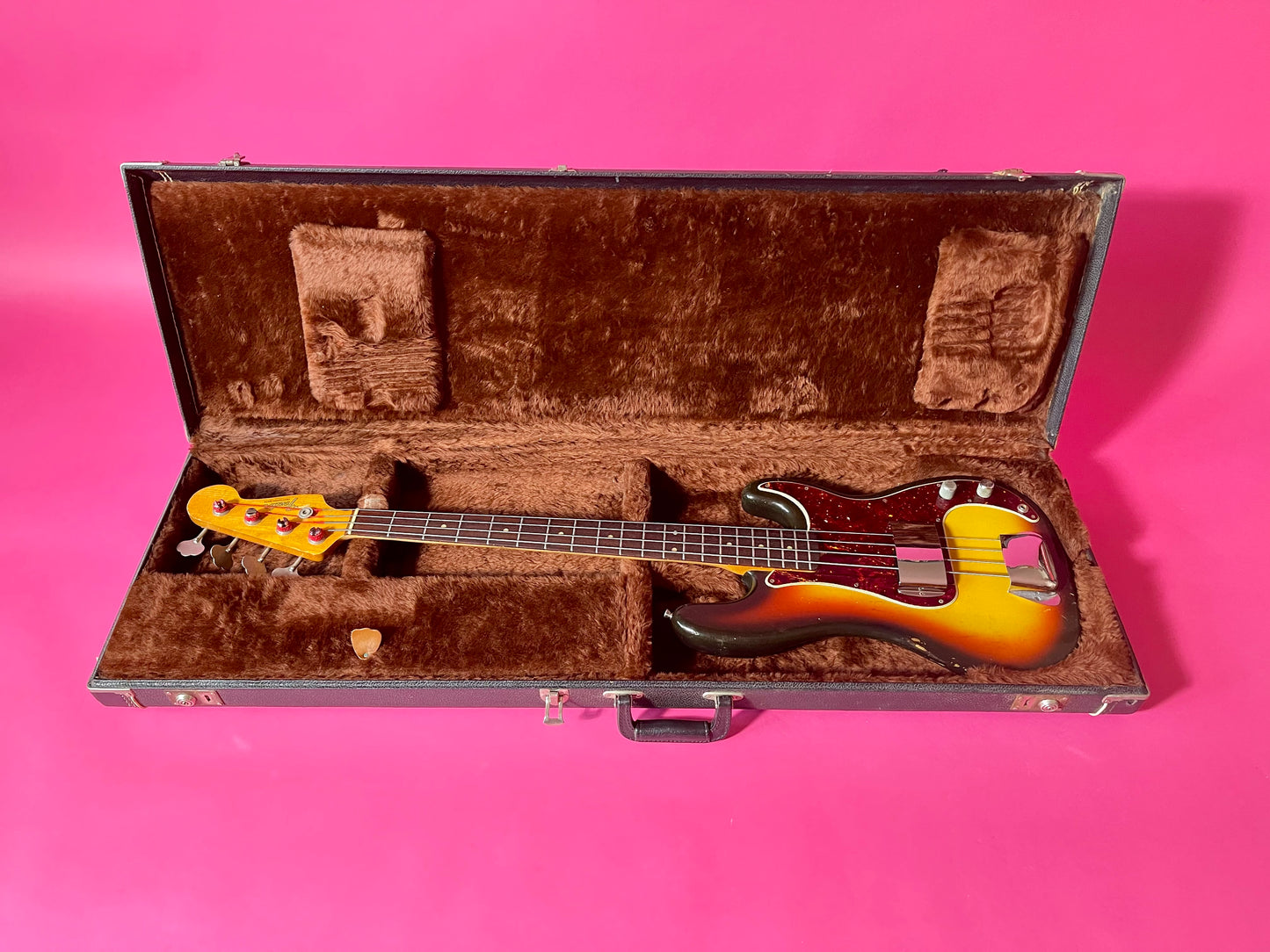 1966 Fender Precision Bass 3-color Sunburst