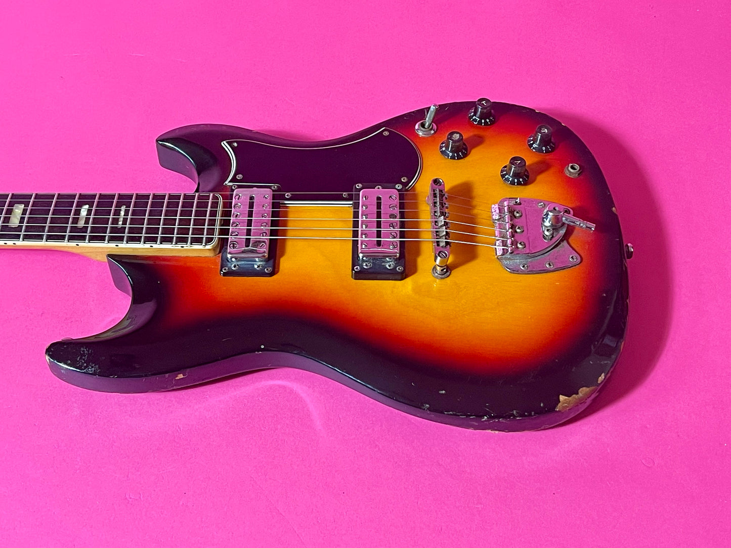 1973 Univox Badazz 3-Color Sunburst