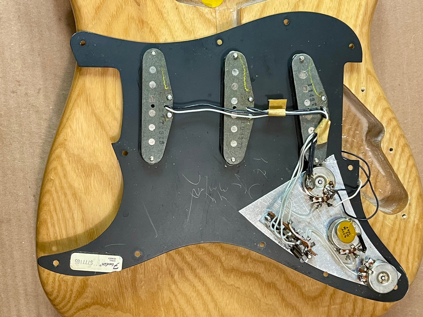 1977 Fender Stratocaster Hardtail Swamp Ash 100% Original