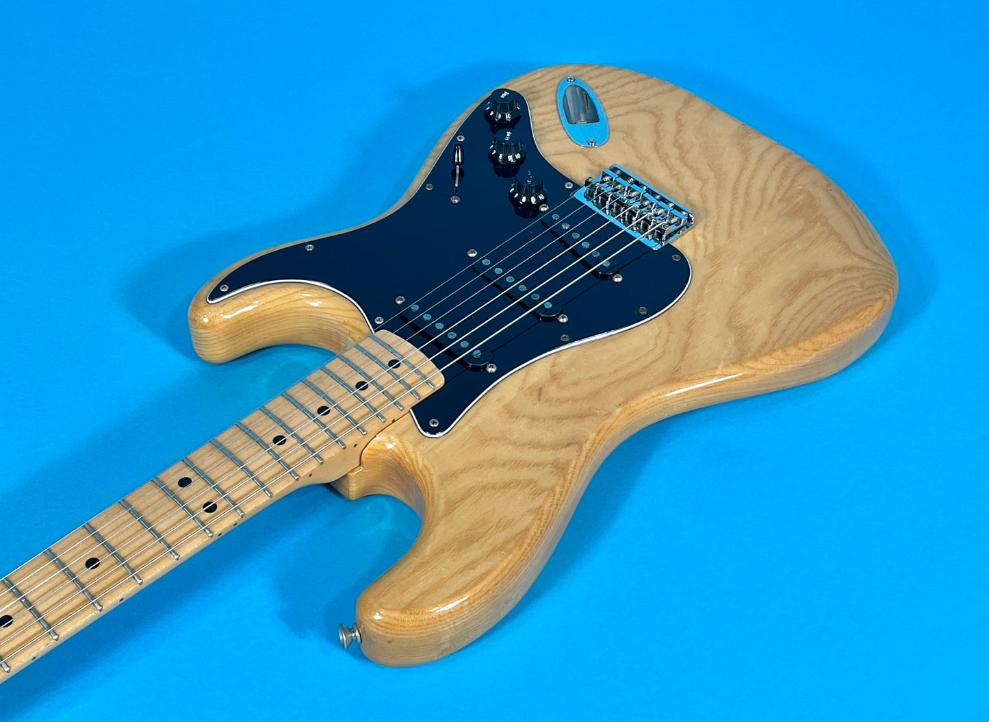 1977 Fender Stratocaster Hardtail Swamp Ash 100% Original