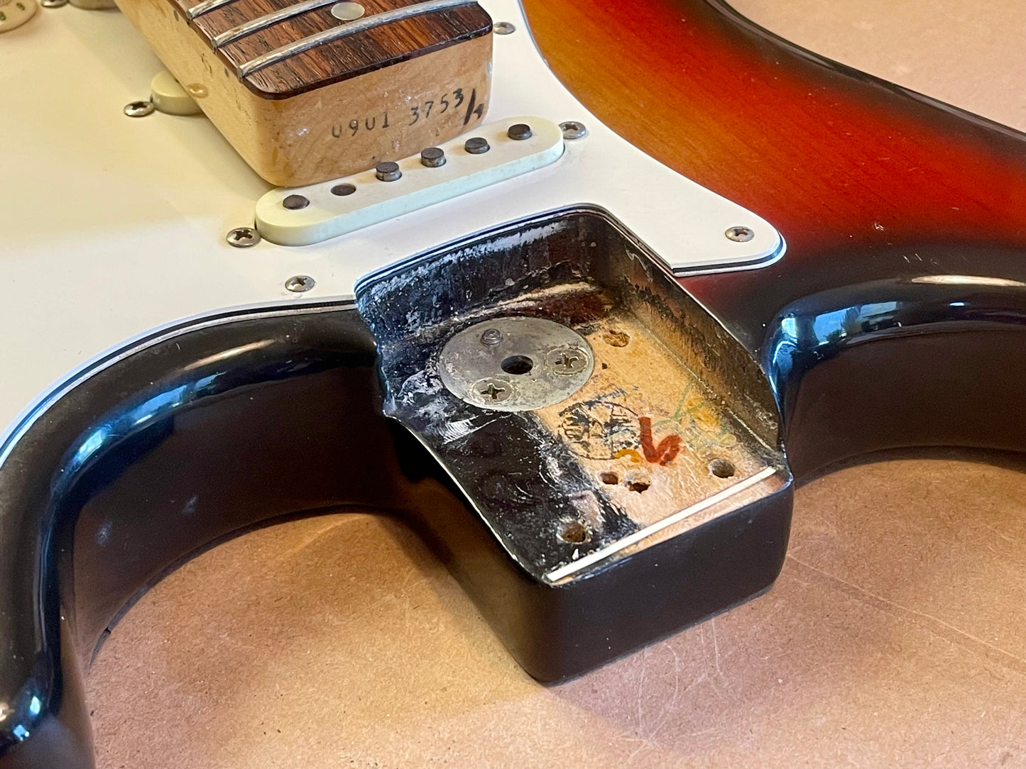1973 Fender Stratocaster Rosewood finger board 3-color Sunburst Non-Trem