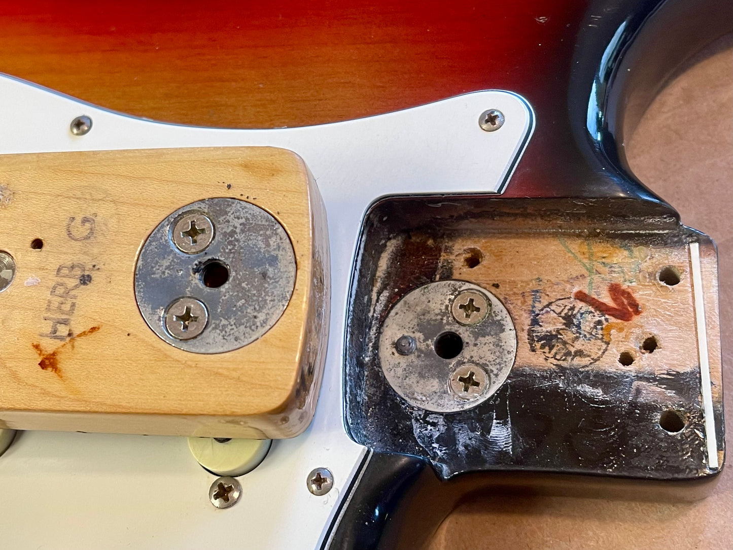 1973 Fender Stratocaster Rosewood finger board 3-color Sunburst Non-Trem