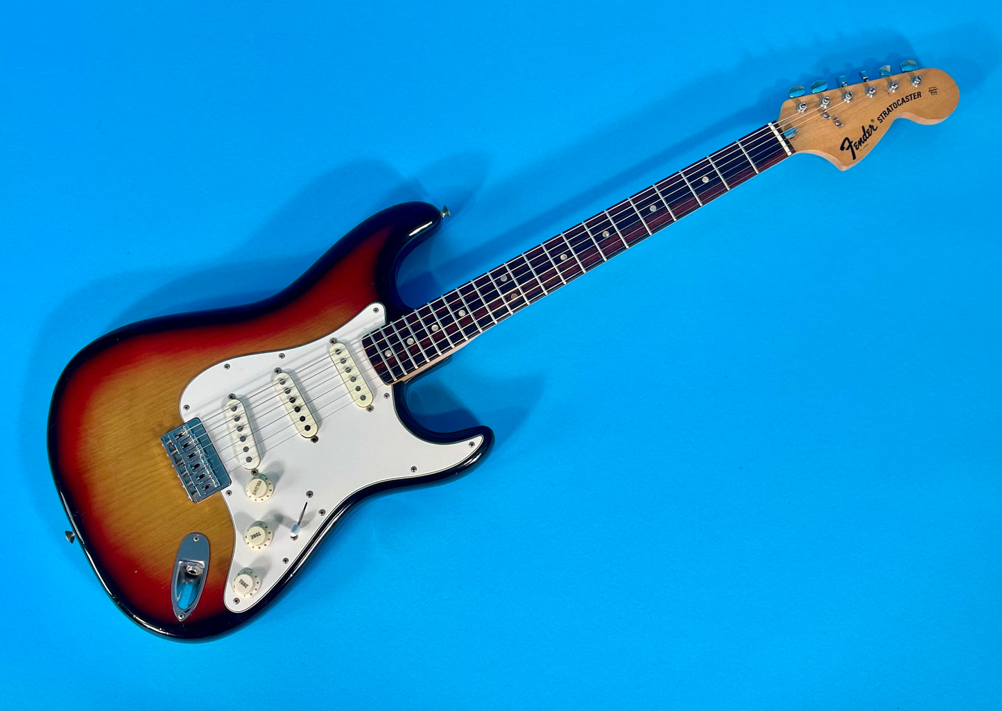 1973 Fender Stratocaster Rosewood finger board 3-color Sunburst Non-Trem
