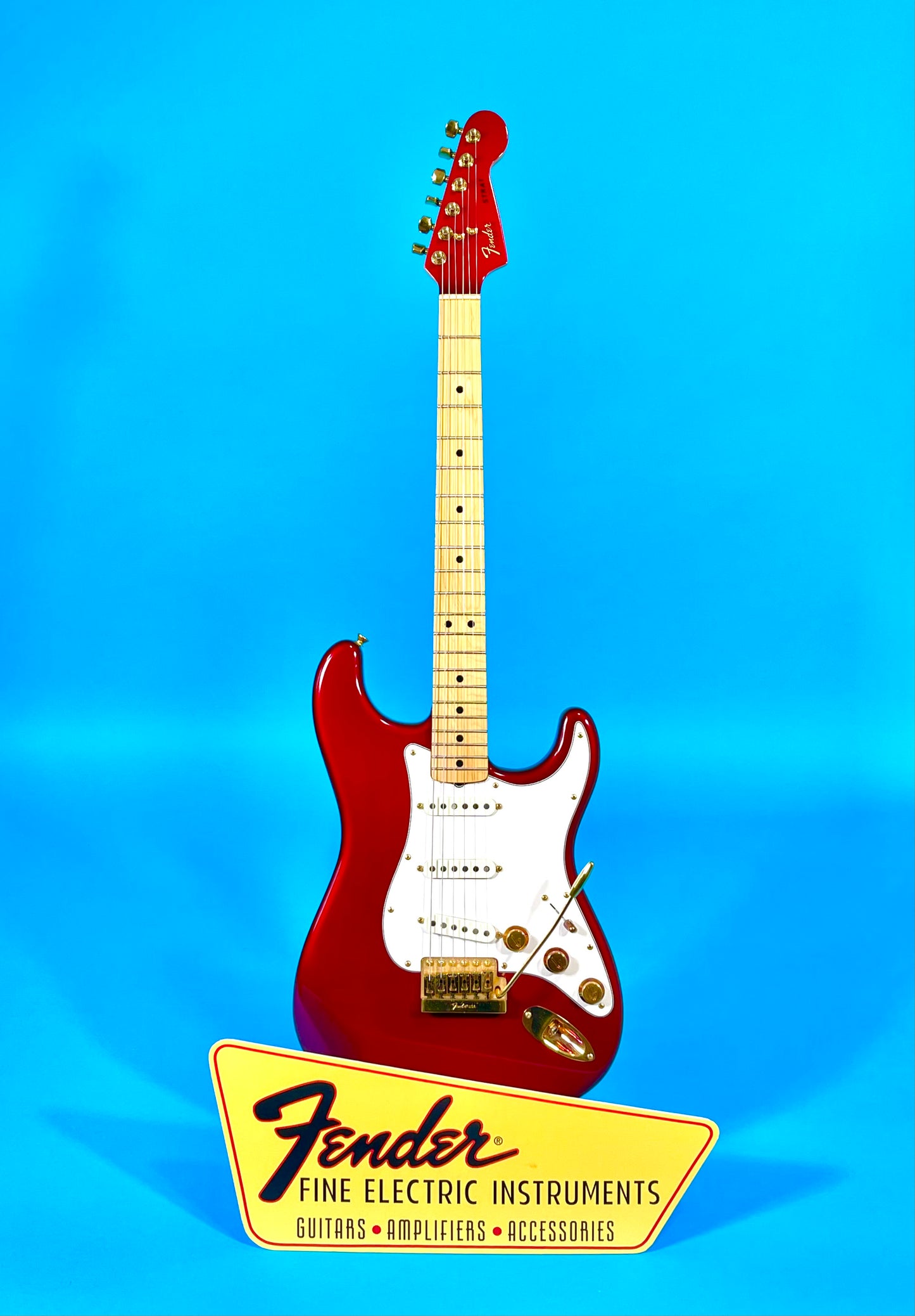 1982 Fender Strat Candy Apple Red Gold Hardware Collector's-grade Mint condition Unreal!