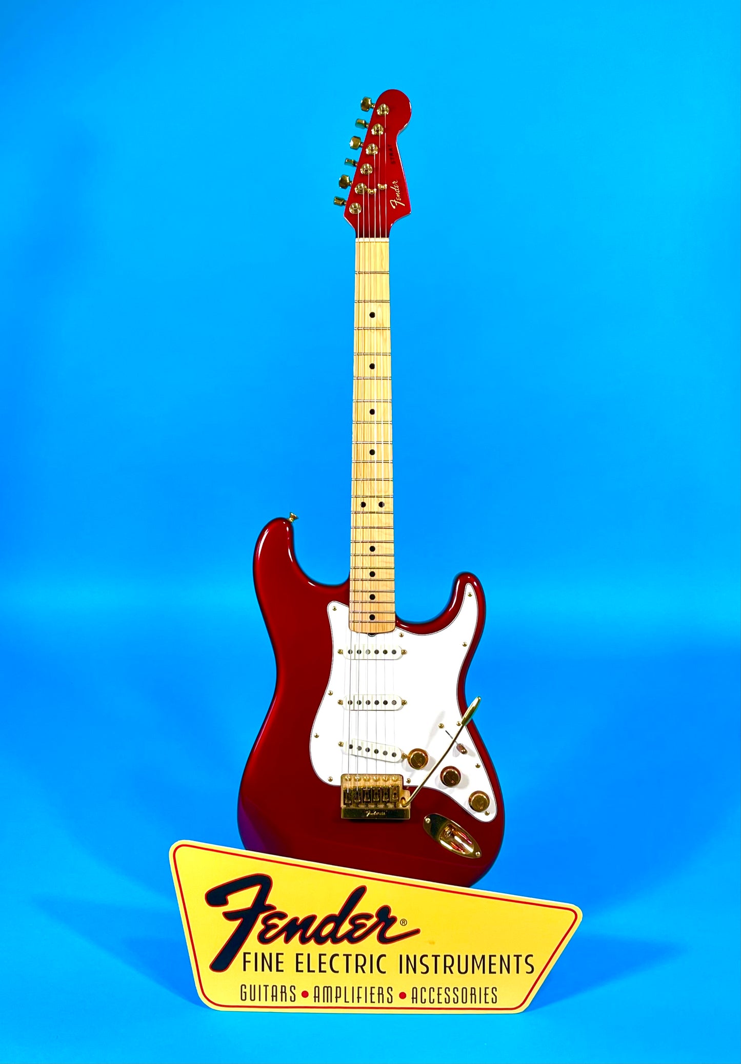 1982 Fender Strat Candy Apple Red Gold Hardware Collector's-grade Mint condition Unreal!