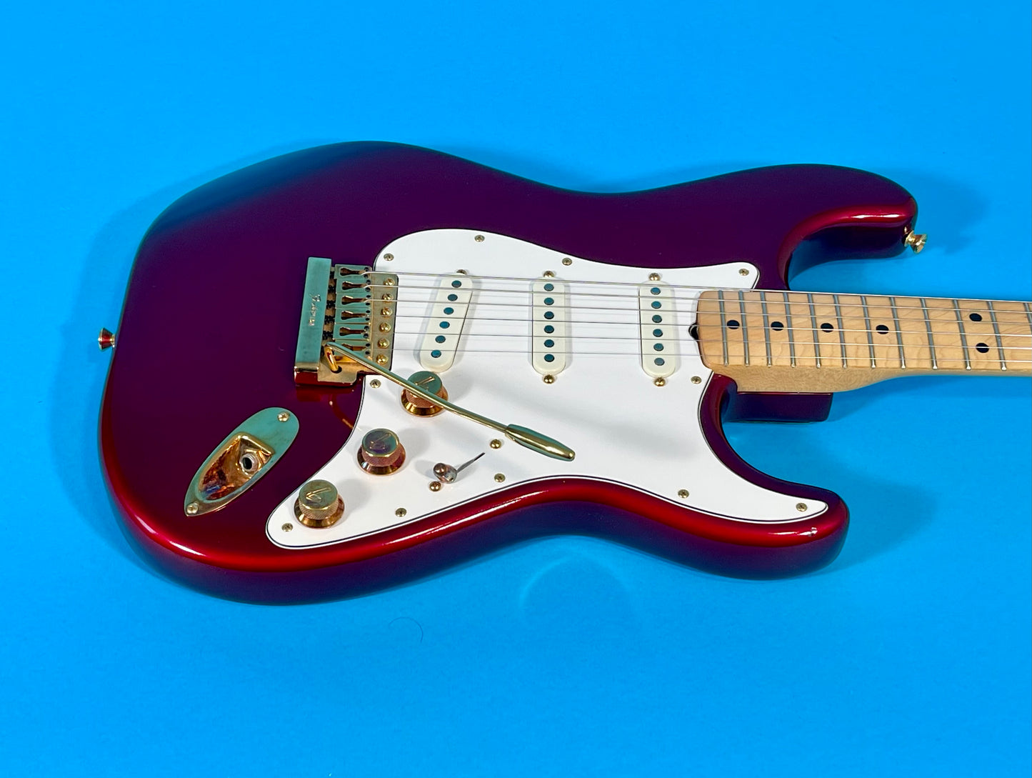 1982 Fender Strat Candy Apple Red Gold Hardware Collector's-grade Mint condition Unreal!