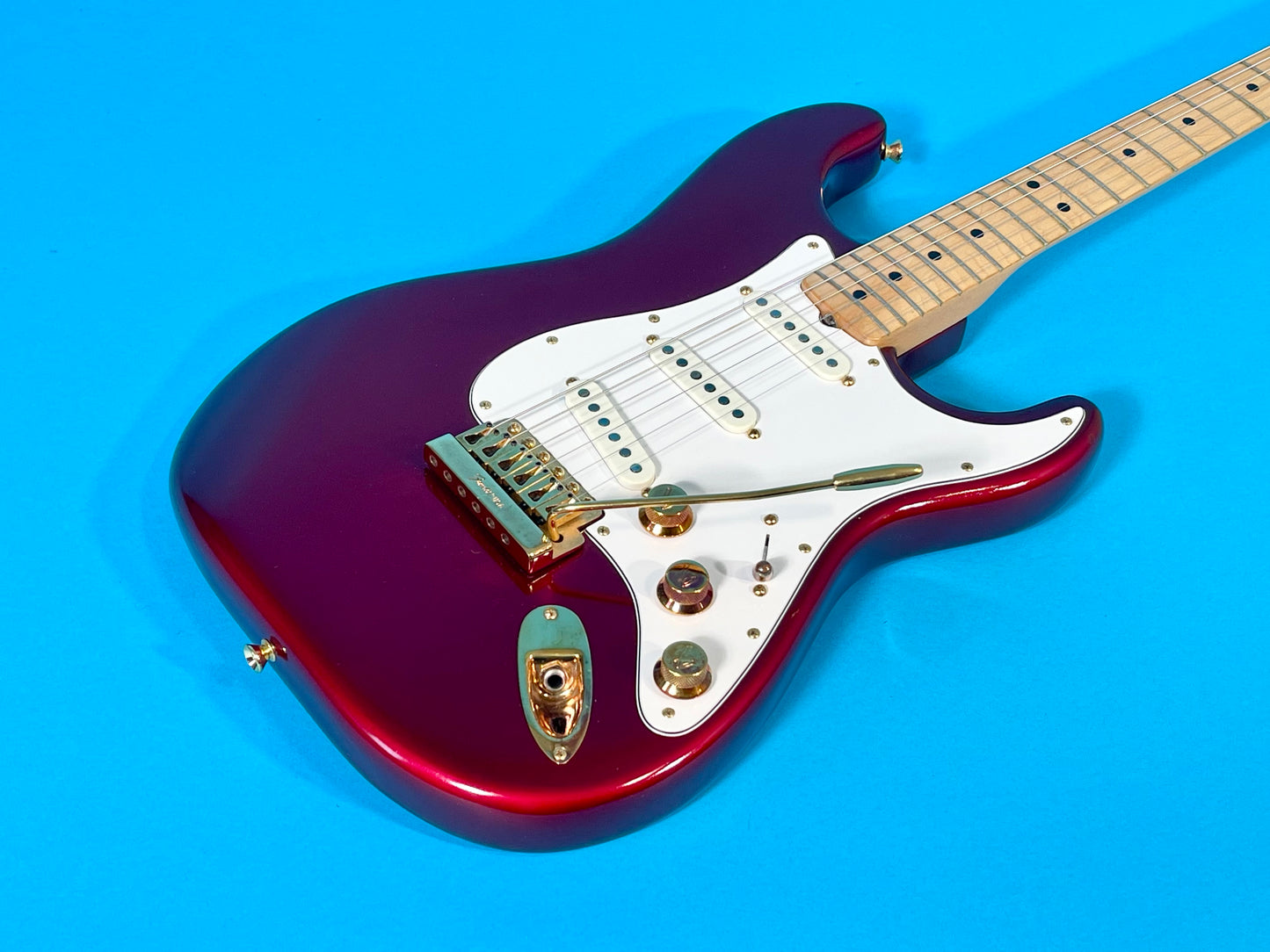 1982 Fender Strat Candy Apple Red Gold Hardware Collector's-grade Mint condition Unreal!