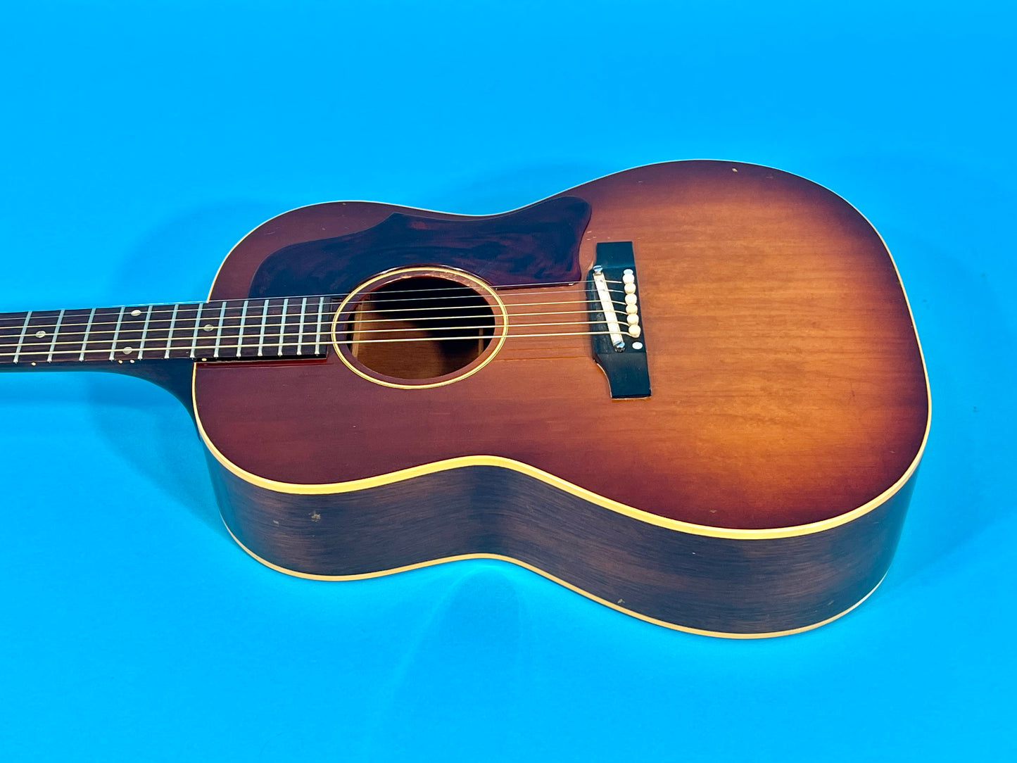 1965 Gibson LG-1 Cherry Sunburst excellent condition