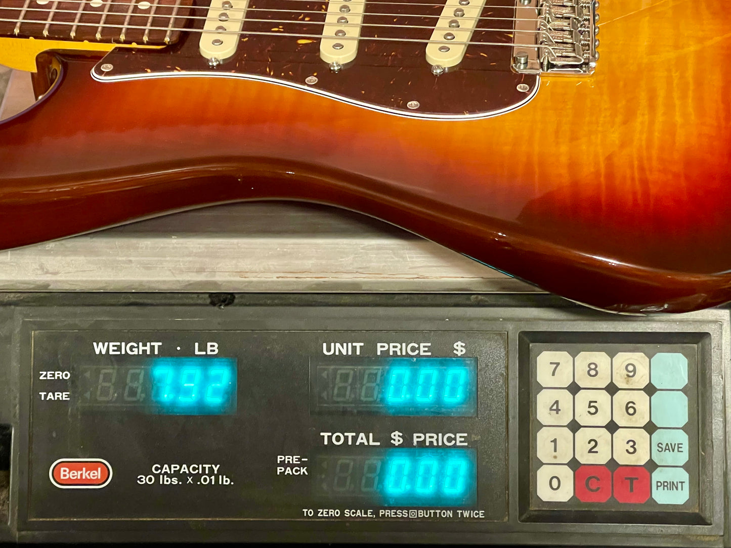 2024 Fender 70th Anniversary American Professional II Stratocaster Flame top Comet Burst finish