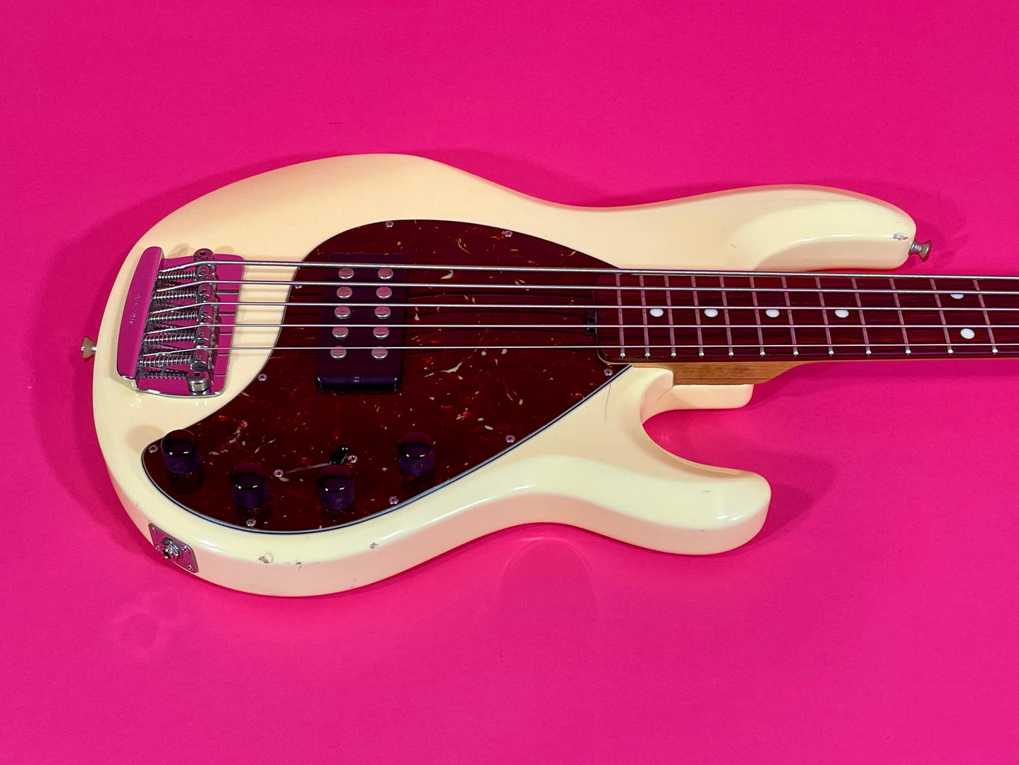 2005 Ernie Ball MusicMan Stingray 5 Limited Edition Vintage Creme Ivory finish