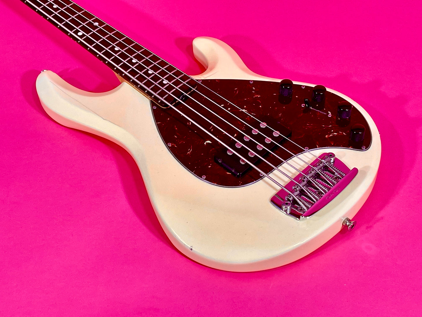2005 Ernie Ball MusicMan Stingray 5 Limited Edition Vintage Creme Ivory finish