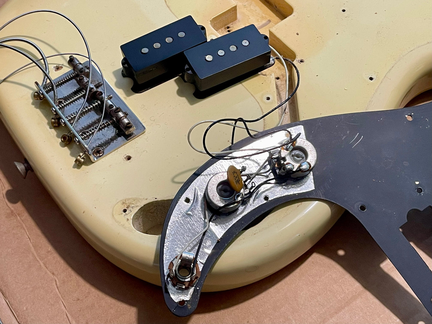 1979 Fender Precision Bass Olympic White finish NICE!