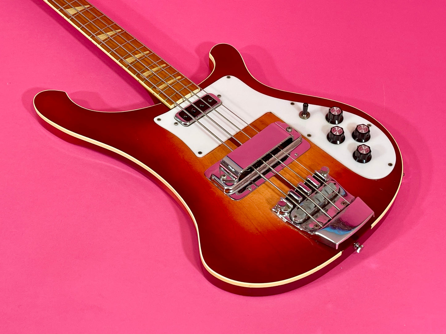 1973 Rickenbacker 4001 Model Fireglo 100% original