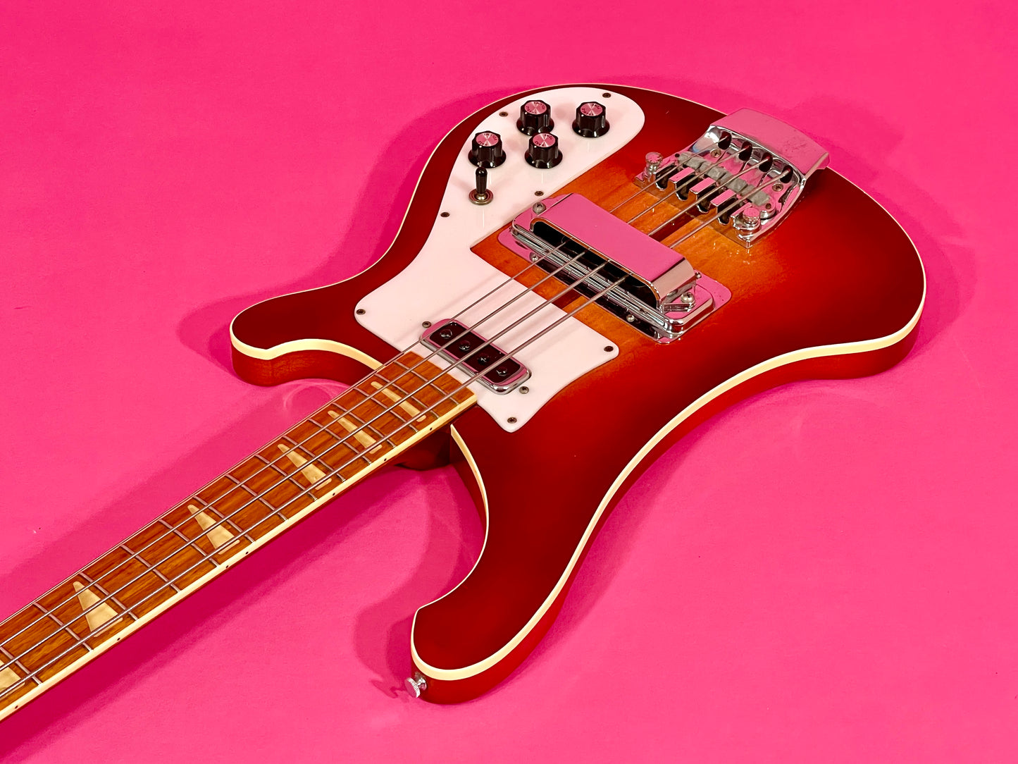 1973 Rickenbacker 4001 Model Fireglo 100% original