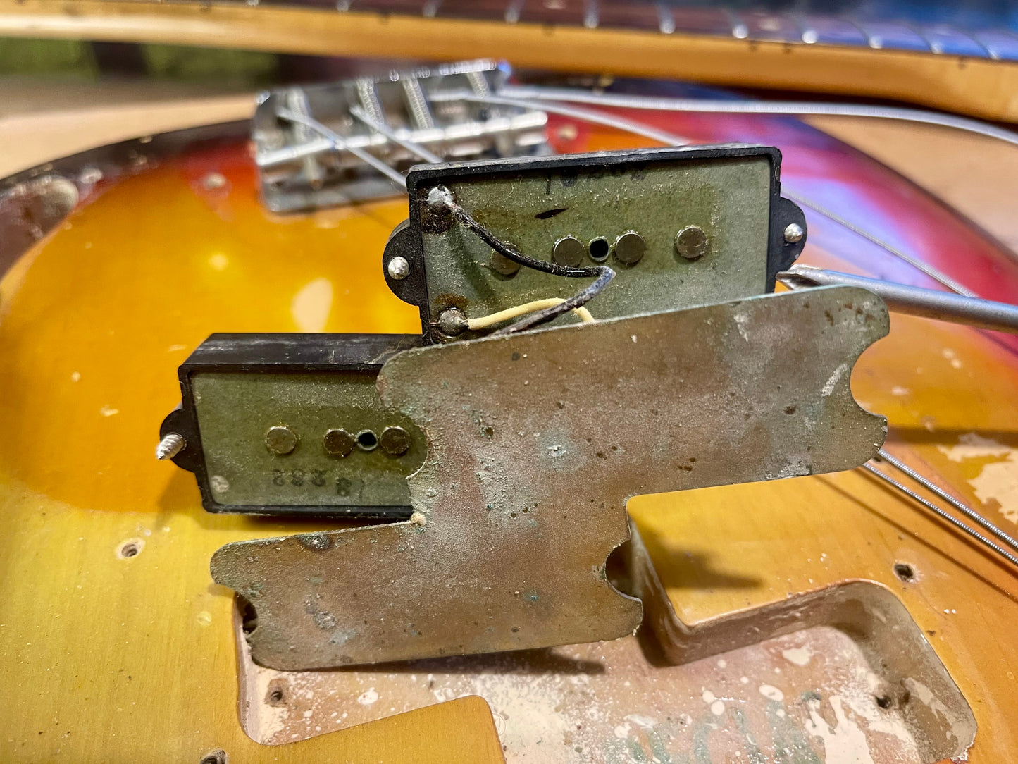 1972 Fender Precision Bass Sunburst Rosewood