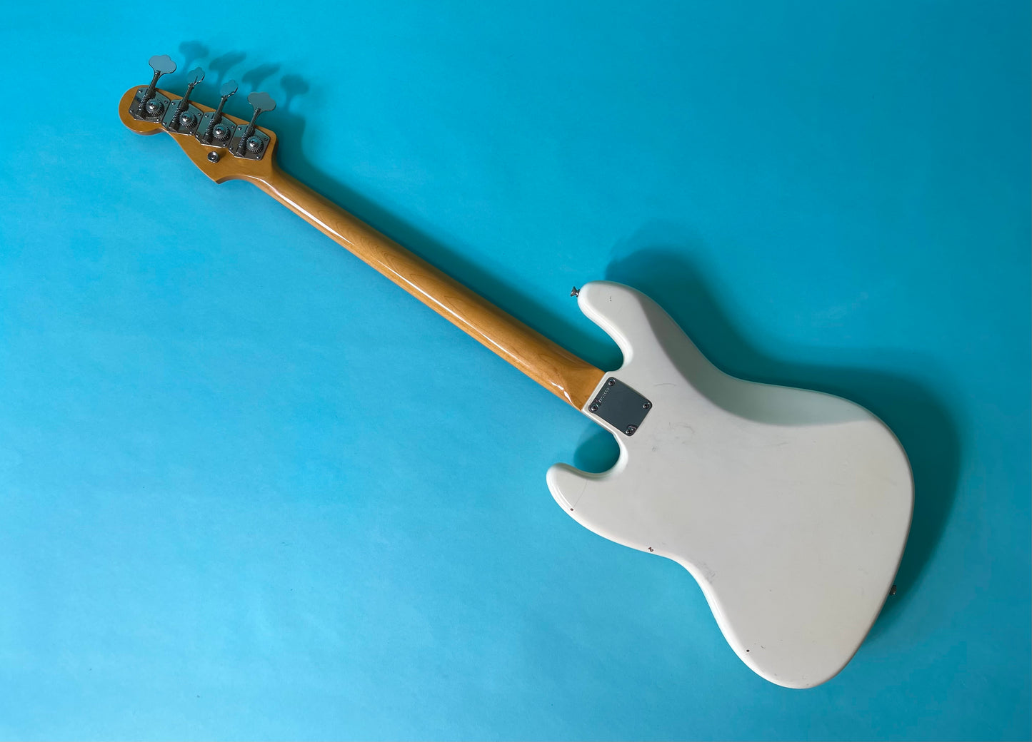 2011 Fender AVRI '62 Jazz Bass Olympic White