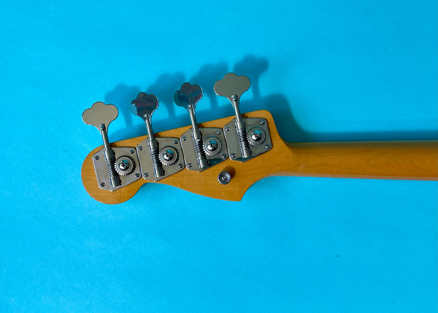 2011 Fender AVRI '62 Jazz Bass Olympic White