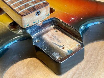1969-1970 Fender Stratocaster 3-color Sunburst Rosewood fingerboard