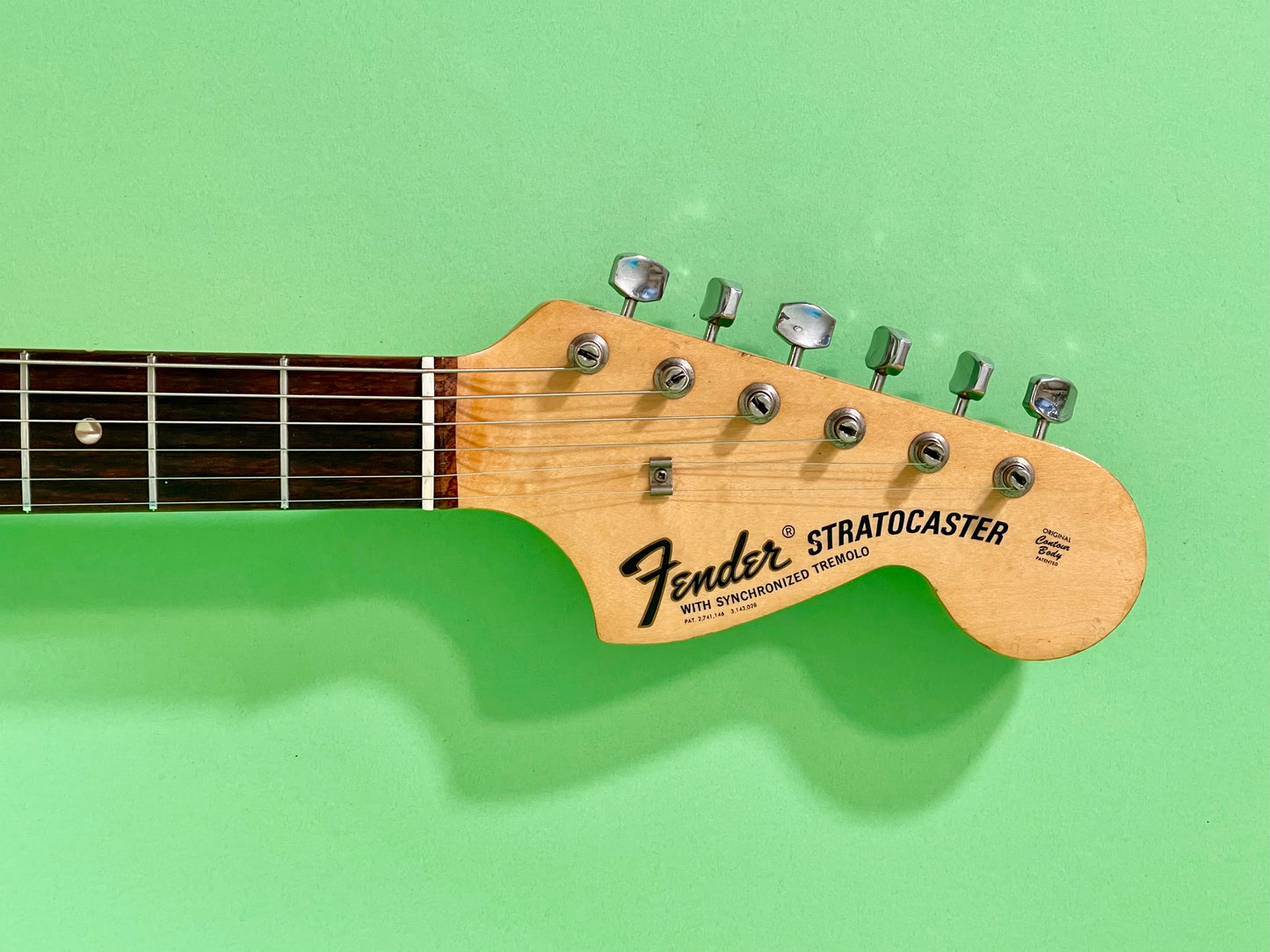 1969-1970 Fender Stratocaster 3-color Sunburst Rosewood fingerboard