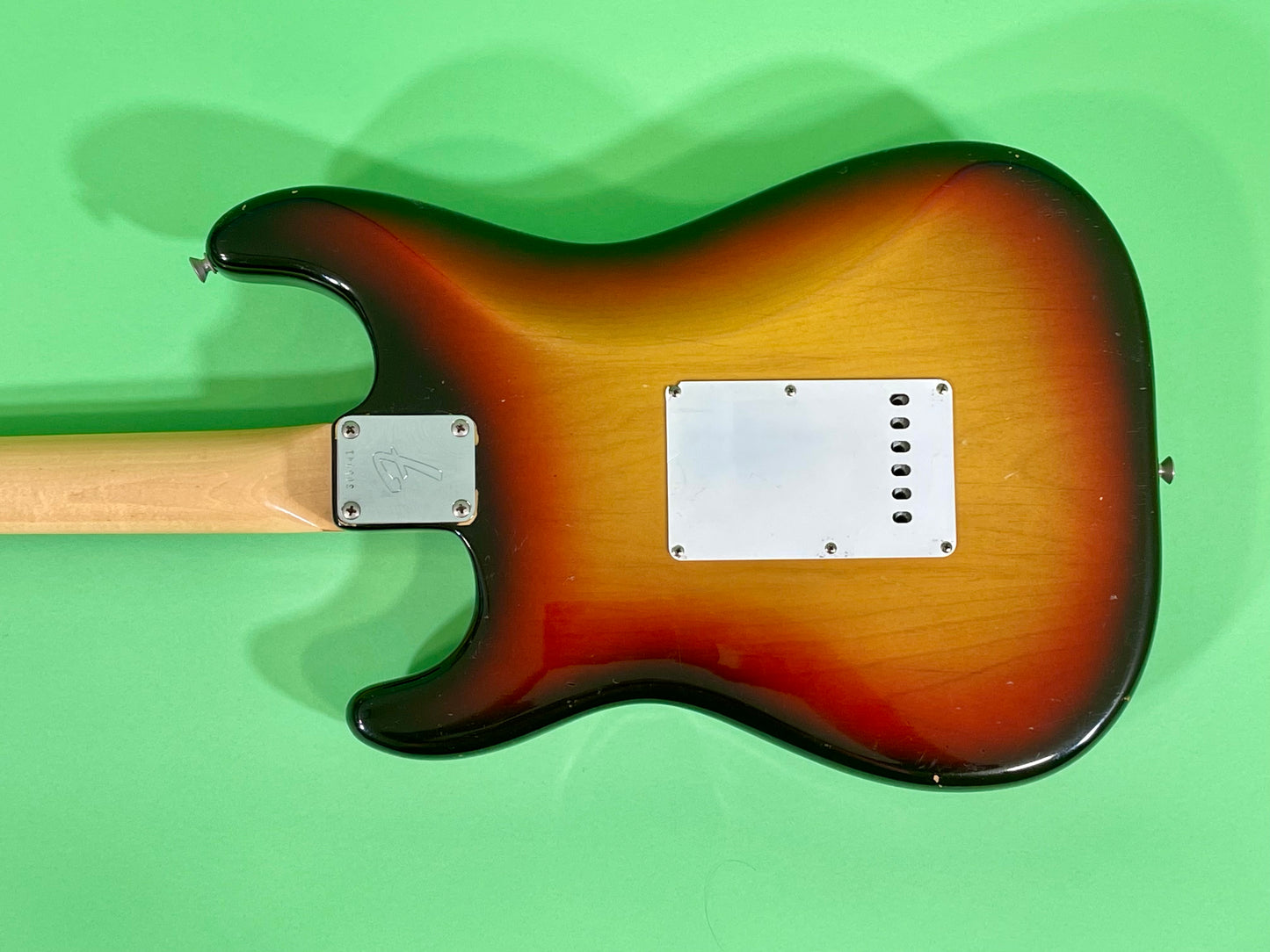 1969-1970 Fender Stratocaster 3-color Sunburst Rosewood fingerboard