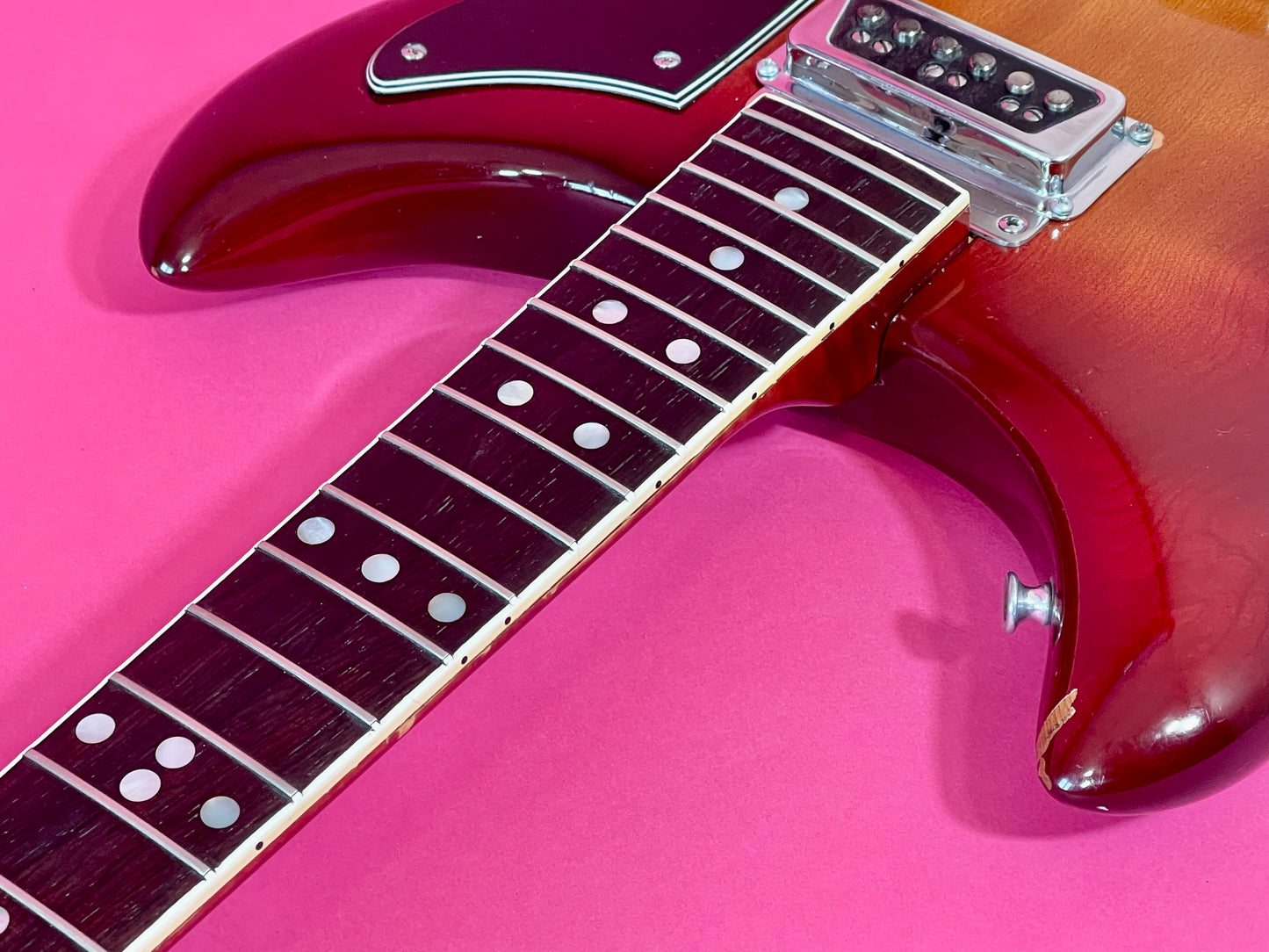 1968 Kustom K-200 Deluxe Rare Cherry Sunburst with Matching Headstock! 100% original