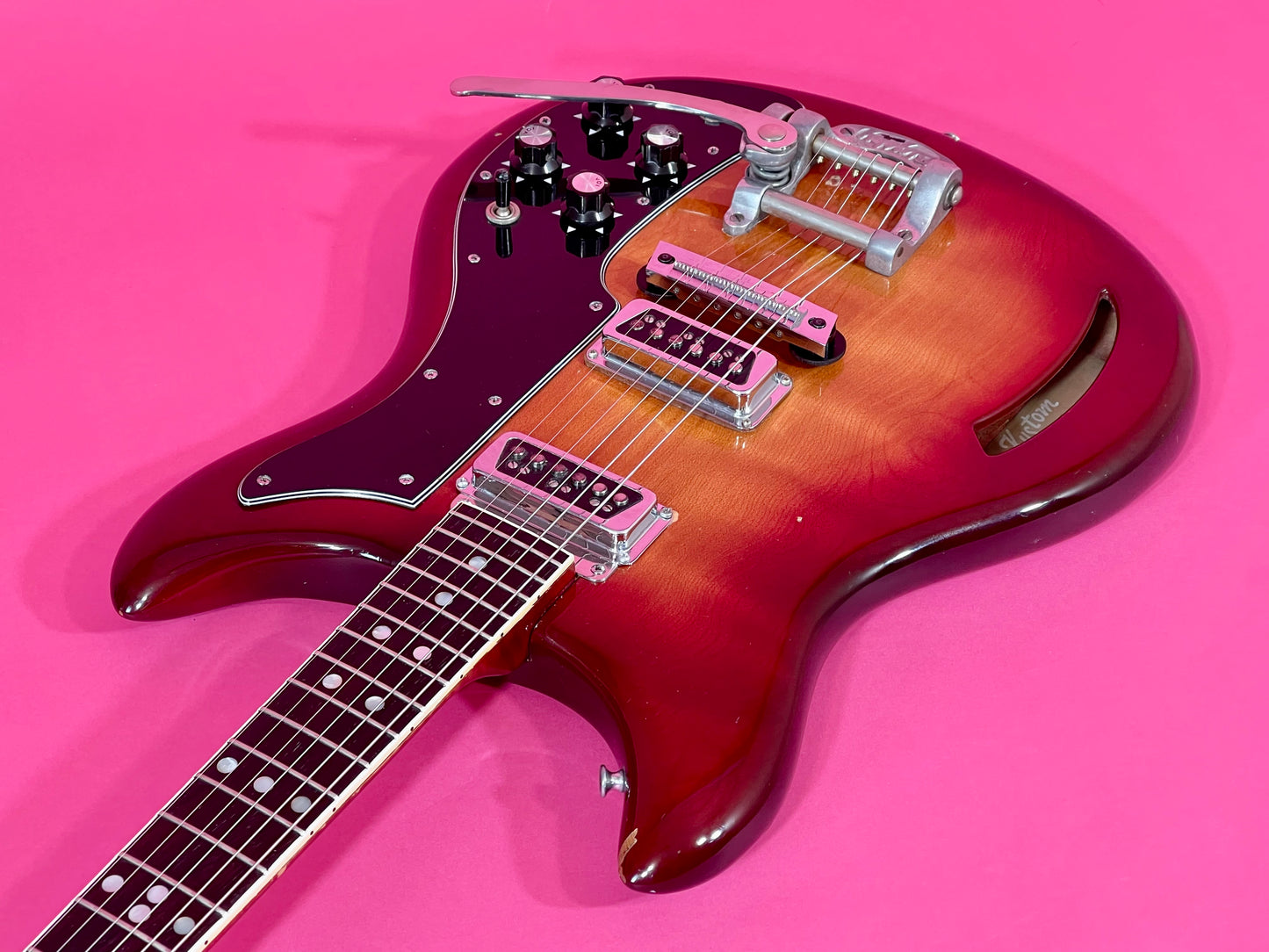 1968 Kustom K-200 Deluxe Rare Cherry Sunburst with Matching Headstock! 100% original