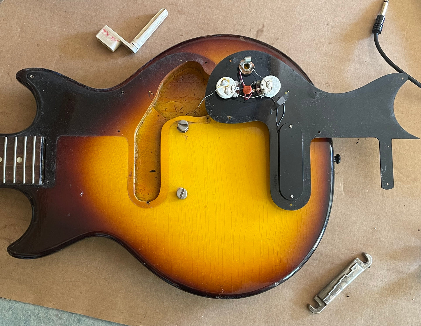 1963 Gibson Melody Maker Sunburst