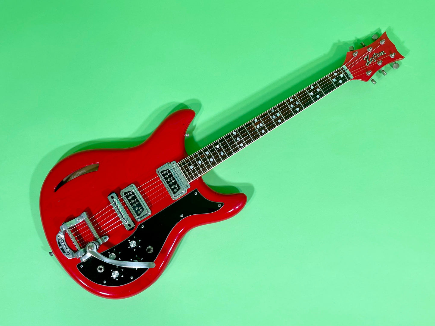1968 Kustom K-200 Deluxe Model Cherry Red finish & matching headstock! 100% OG Rare