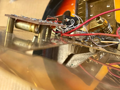 1965 Framus Strato De Luxe Rare Black headstock with Gold trim 3-color Sunburst