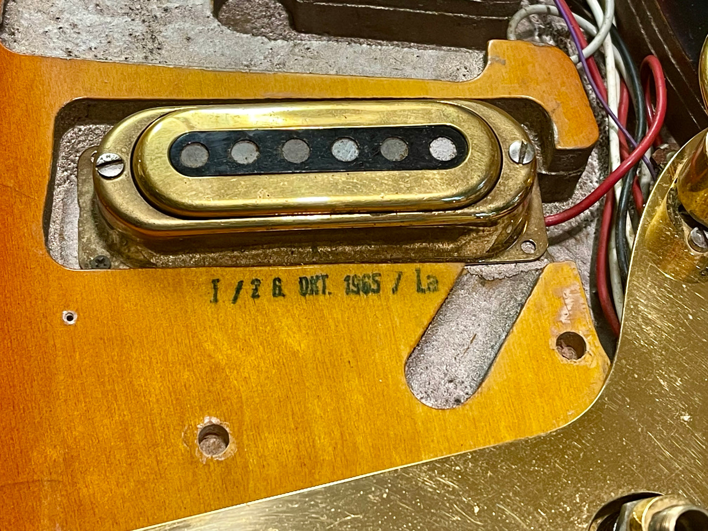 1965 Framus Strato De Luxe Rare Black headstock with Gold trim 3-color Sunburst