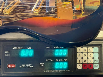 1965 Framus Strato De Luxe Rare Black headstock with Gold trim 3-color Sunburst