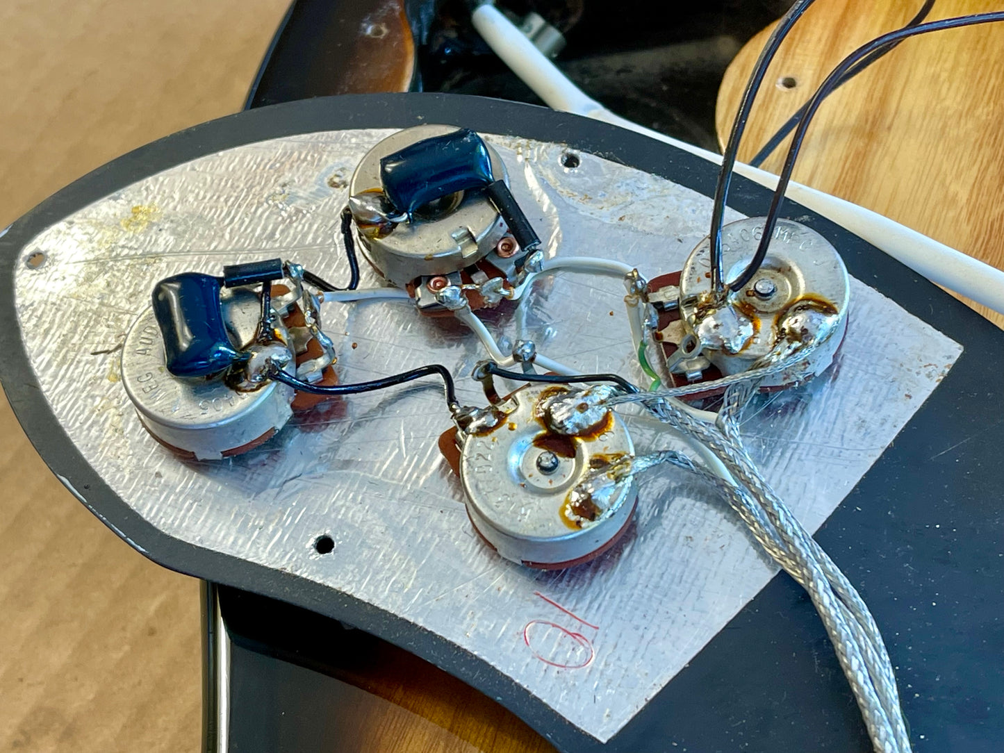 1979 Fender Telecaster Deluxe Sunburst 100% original w/hang tag