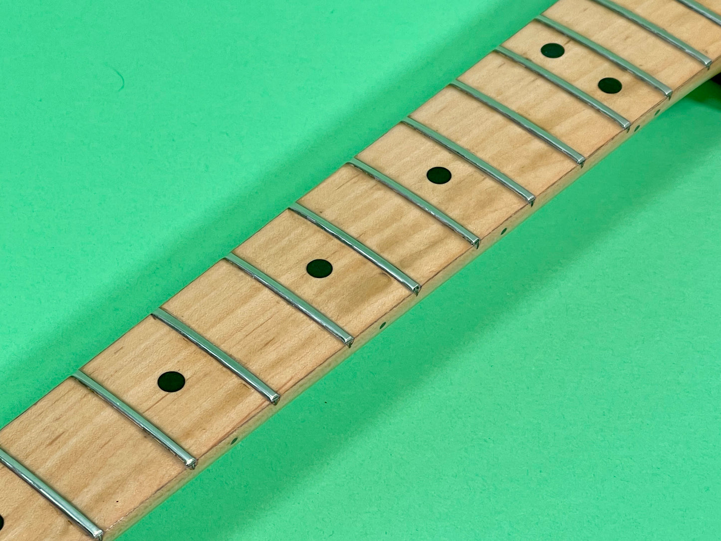 1979 Fender Telecaster Deluxe Sunburst 100% original w/hang tag