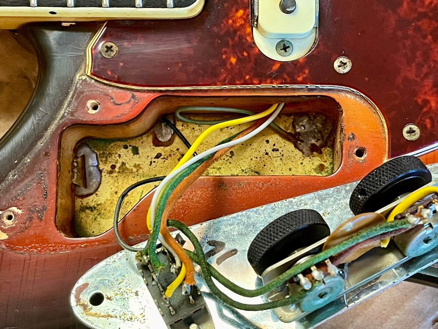 1969 Fender Jaguar 100% Original Rare factory "Faux-Burst" finish!