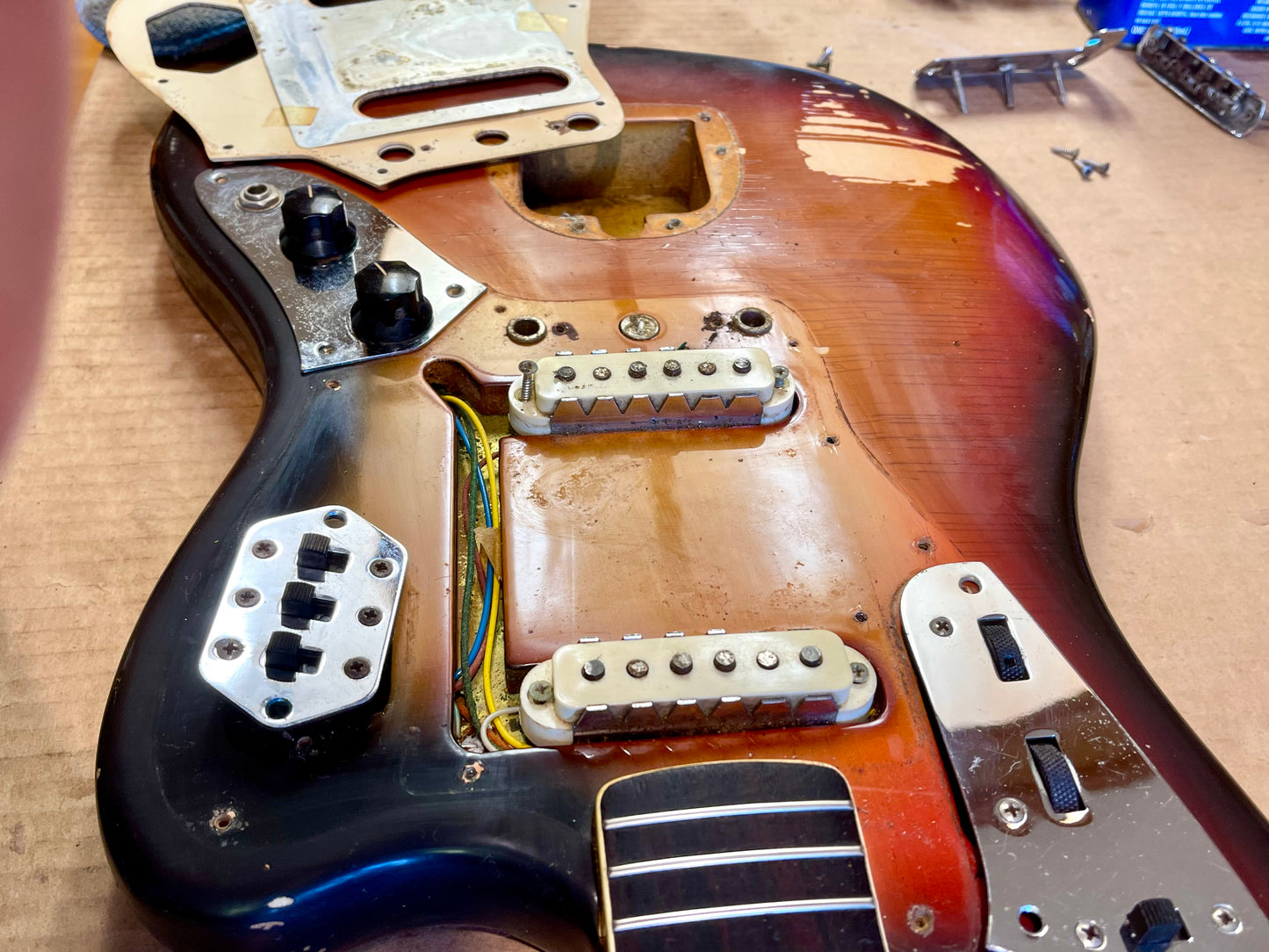 1969 Fender Jaguar 100% Original Rare factory "Faux-Burst" finish!