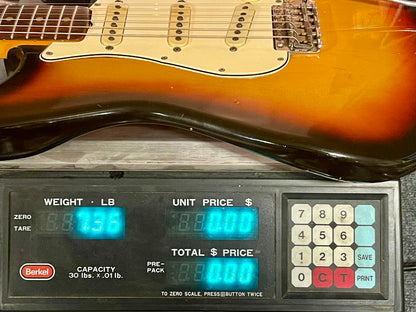 1965 Fender Stratocaster 3-color Sunburst 100% original with SUPER-VIBE!