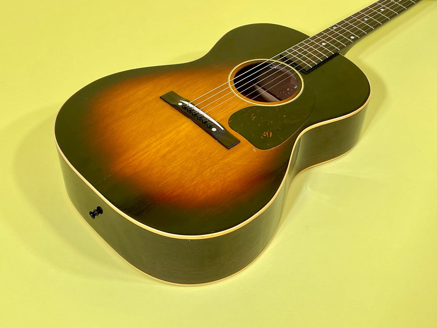 1944 Gibson LG-2 Banner