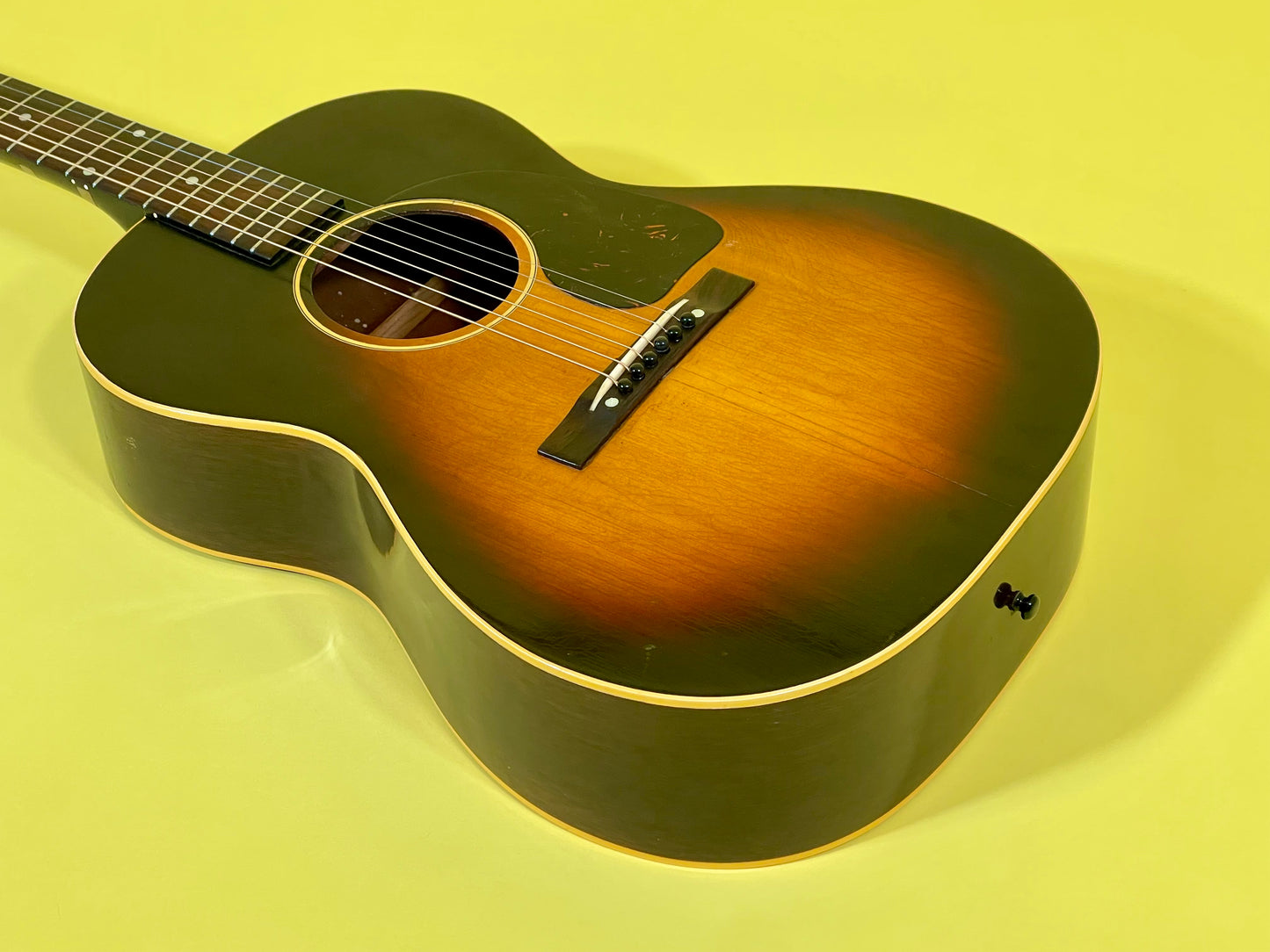 1944 Gibson LG-2 Banner