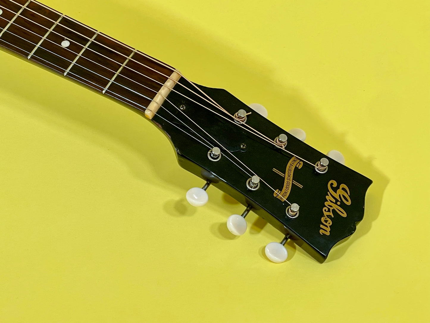 1944 Gibson LG-2 Banner