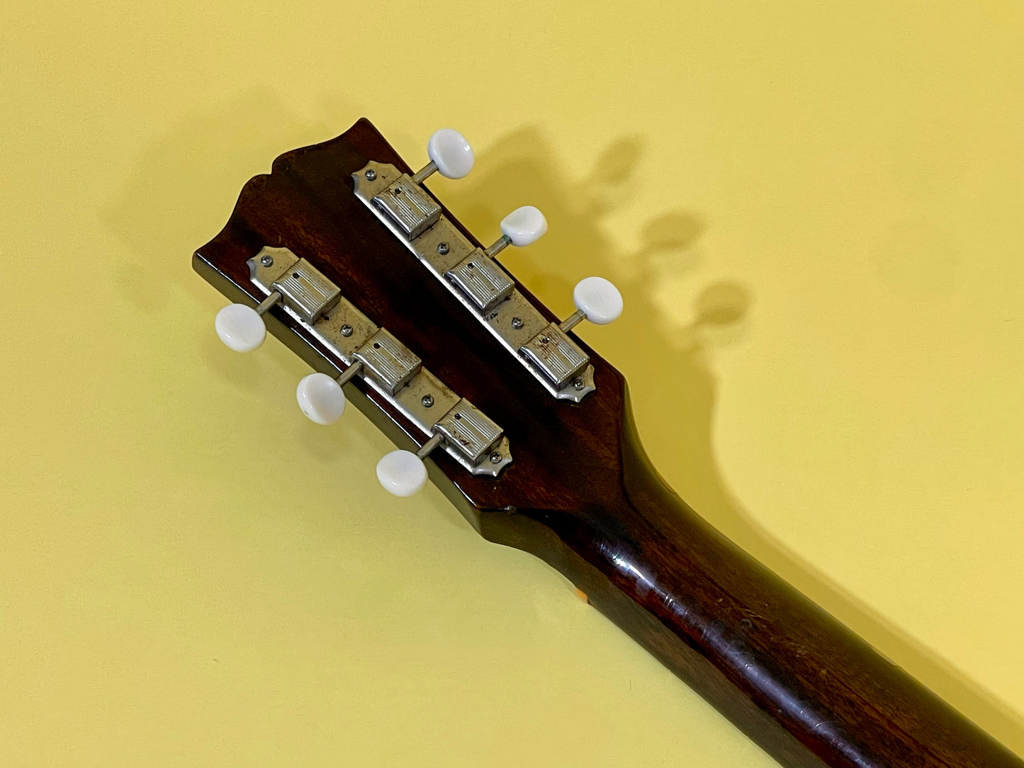 1944 Gibson LG-2 Banner