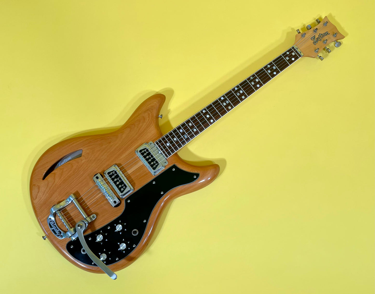 1967 Kustom K-200 Deluxe Figured Mapleglo finish 100% original Super-nice!
