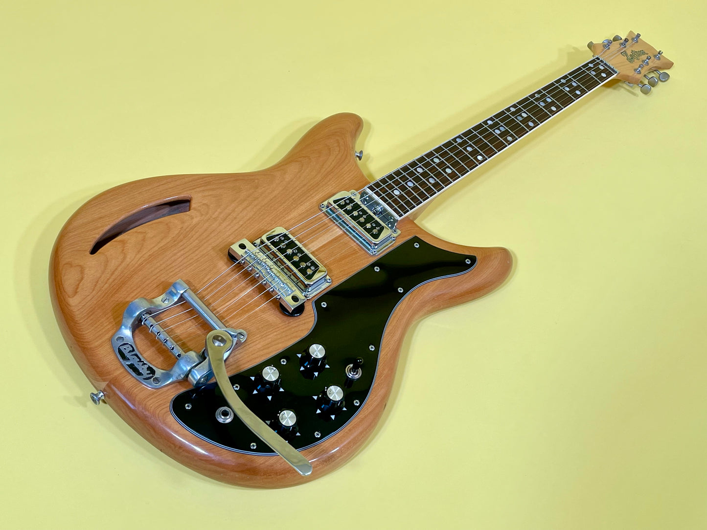 1967 Kustom K-200 Deluxe Figured Mapleglo finish 100% original Super-nice!