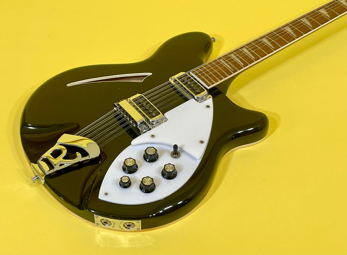 2004 Rickenbacker 360/12 Jetglo Gloss finish ~ 100% original
