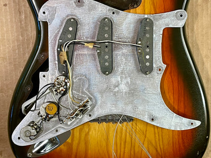 1979 Fender Stratocaster Left-Handed Sunburst 100% Original & Super Clean!