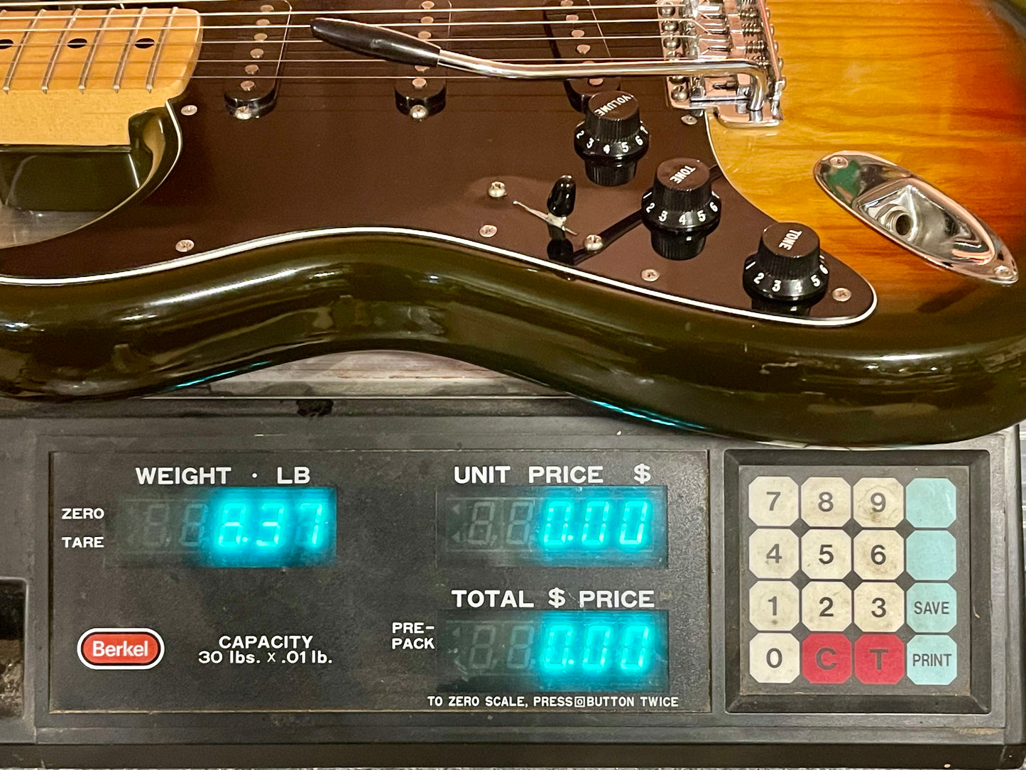 1979 Fender Stratocaster Left-Handed Sunburst 100% Original & Super Clean!