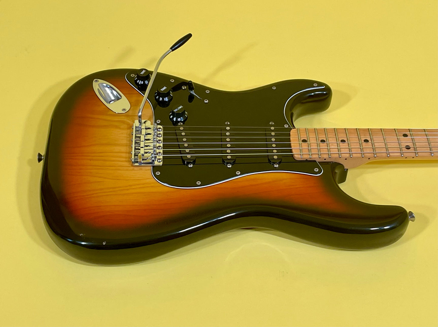 1979 Fender Stratocaster Left-Handed Sunburst 100% Original & Super Clean!