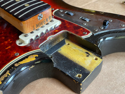 1964 Fender Jaguar 3-Color Sunburst 100% original