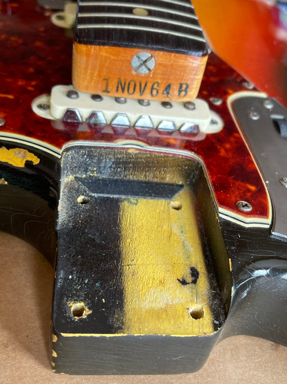 1964 Fender Jaguar 3-Color Sunburst 100% original