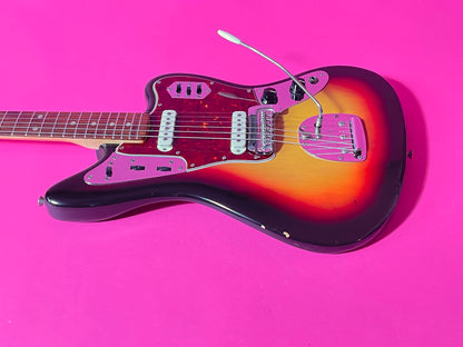 1965 Fender Jaguar 3-Color Sunburst 100% OG