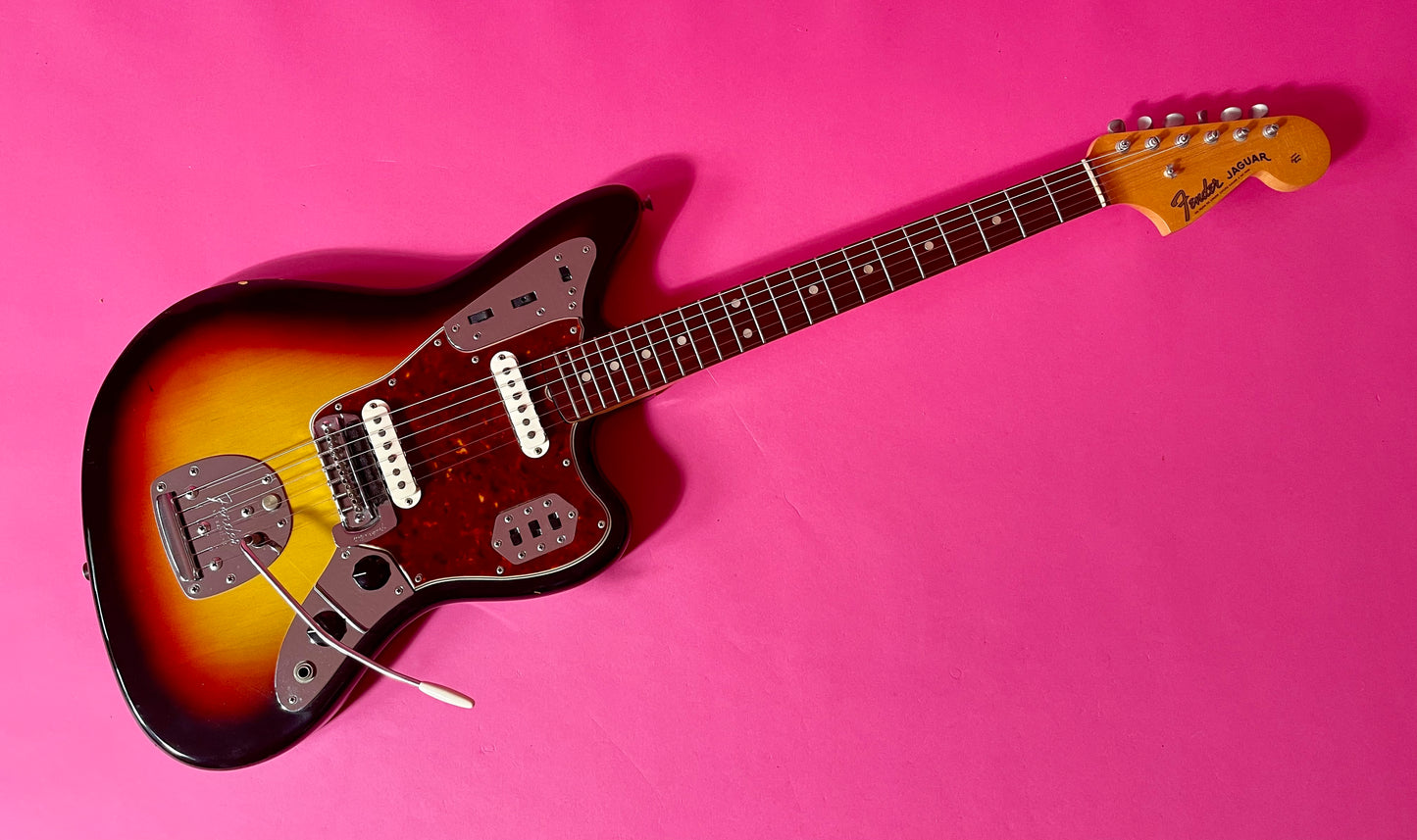 1965 Fender Jaguar 3-Color Sunburst 100% OG